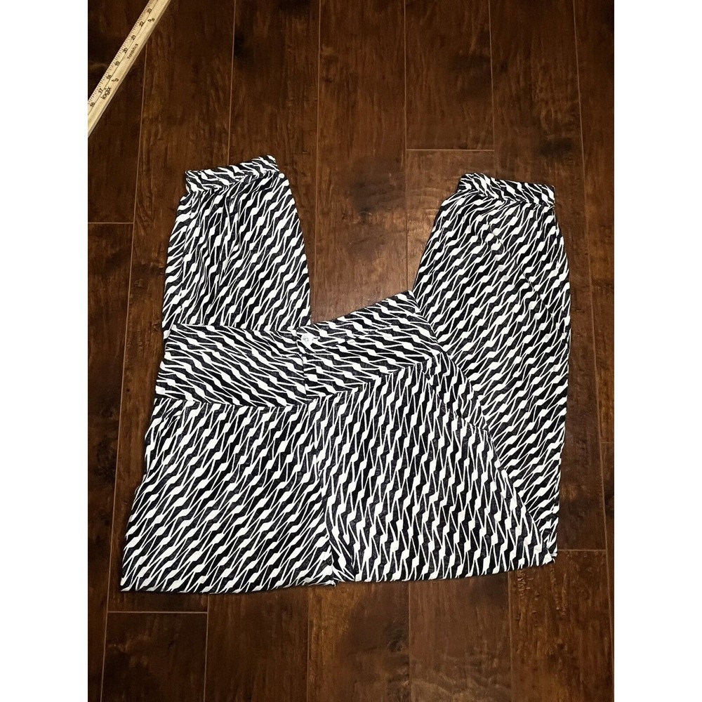 By Anthropologie Boho Black/Cream Pattered parachute styled pants size 4